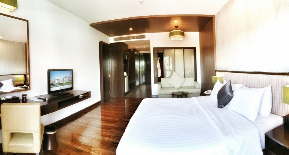 D Varee Mai Khao Beach Exterior foto